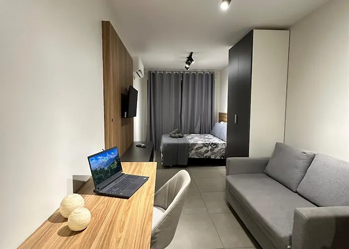 Apartamento 402 Santa Casa Ufrgs Estacionamento 250m *