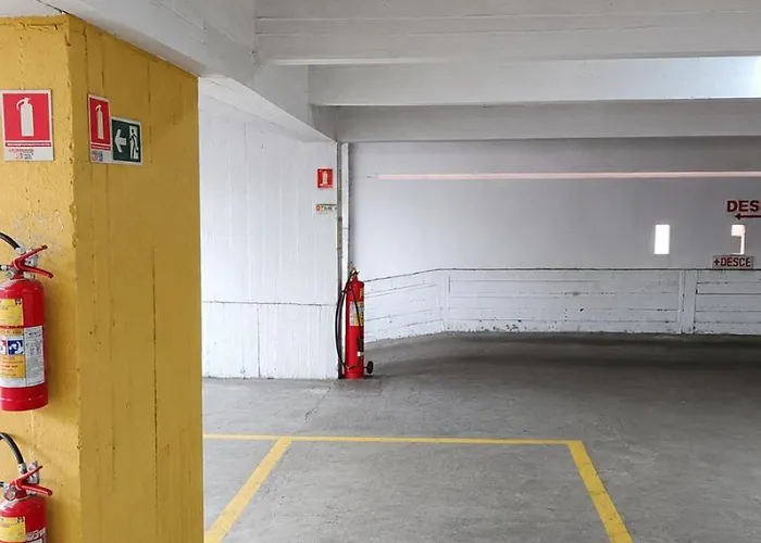 402 Santa Casa Ufrgs Estacionamento 250m Apartamento *